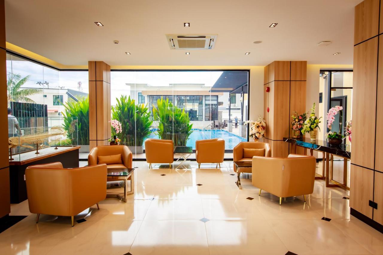 Siri Hotel Lumphun Ban Pa Daet Экстерьер фото