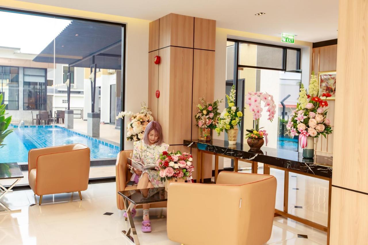 Siri Hotel Lumphun Ban Pa Daet Экстерьер фото